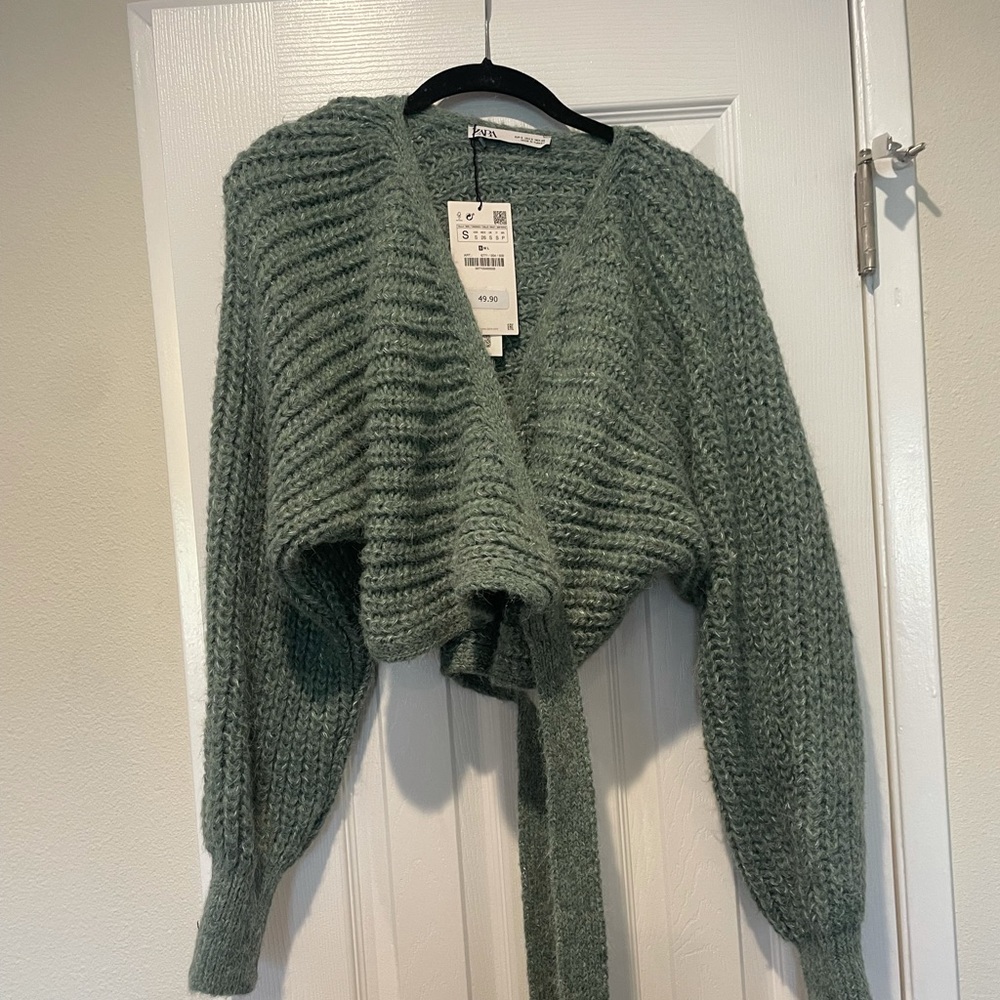 Brand New Zara Wrap Chunky Knit Sweater !